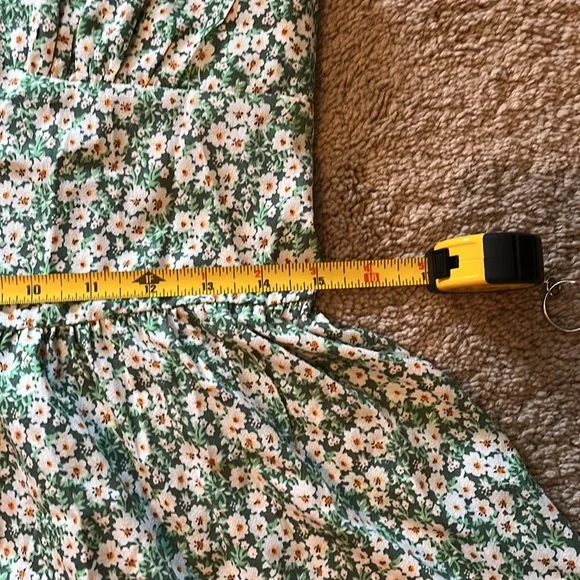 NWOT Green Floral Mini Dress With White Buttons. Size 8/10 - Picture 15 of 15